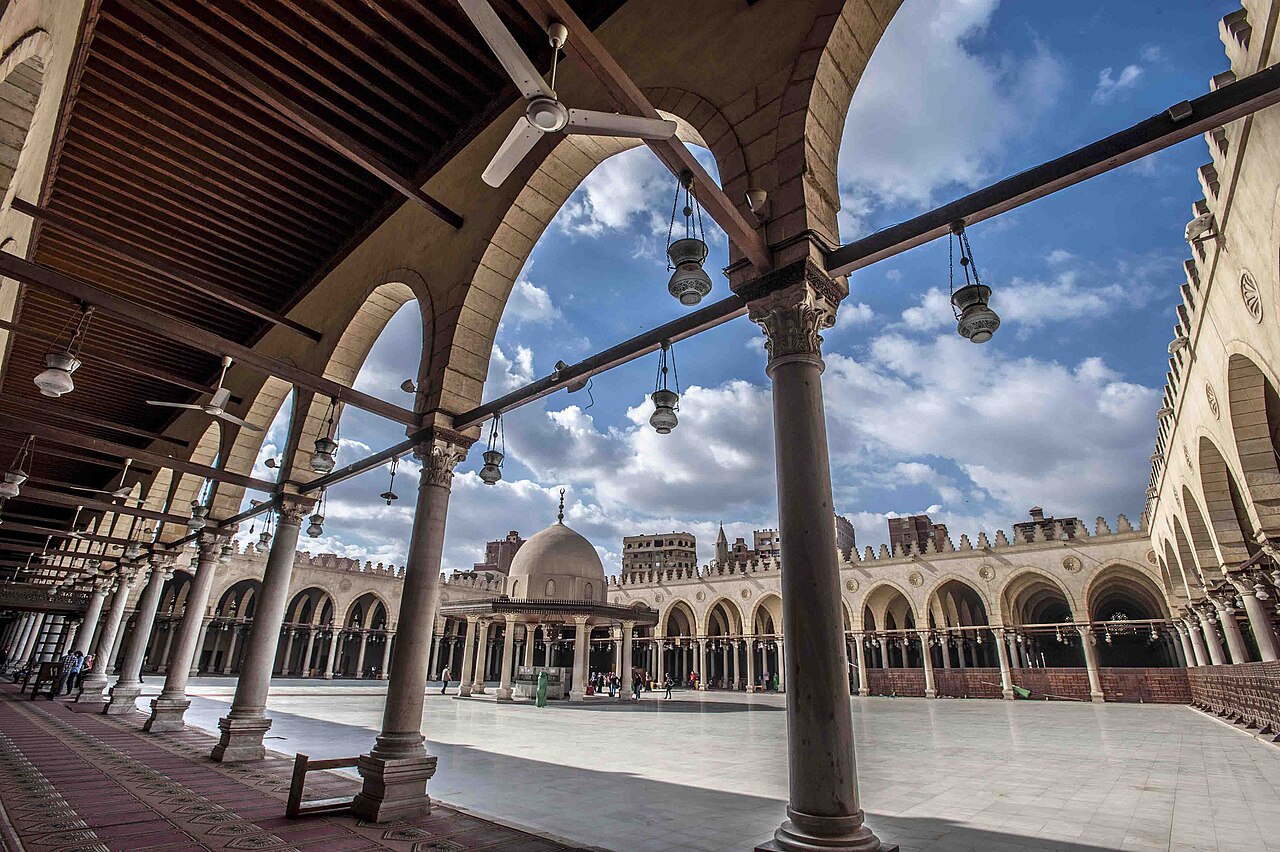جامع عمرو بن العاص — الفسطاط، القاهرة، مصر